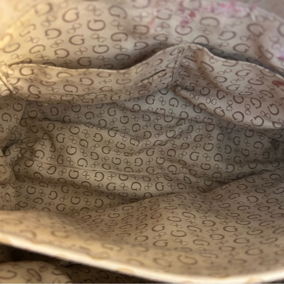 Guess Purse Pink Satchel Handbag Medium Size With Handles - Picture 11 of 16